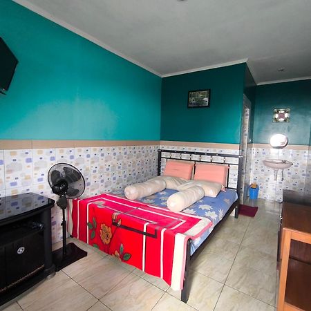 Villa Raung Indah Tretes Prigen Habitación foto